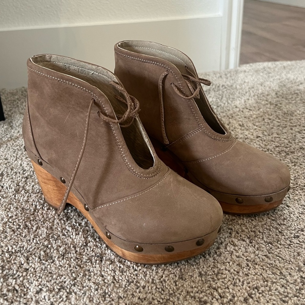 Cordani Suede Clog sz 35